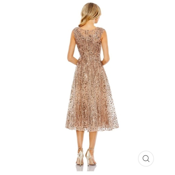 Mac Duggal SEQUINED CAP SLEEVE FIT AND FLARE DRESS size 10 NEW $698 - Picture 3 of 17